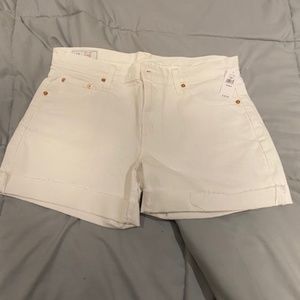 Gap white denim  cotton , 5"  shorts NWT